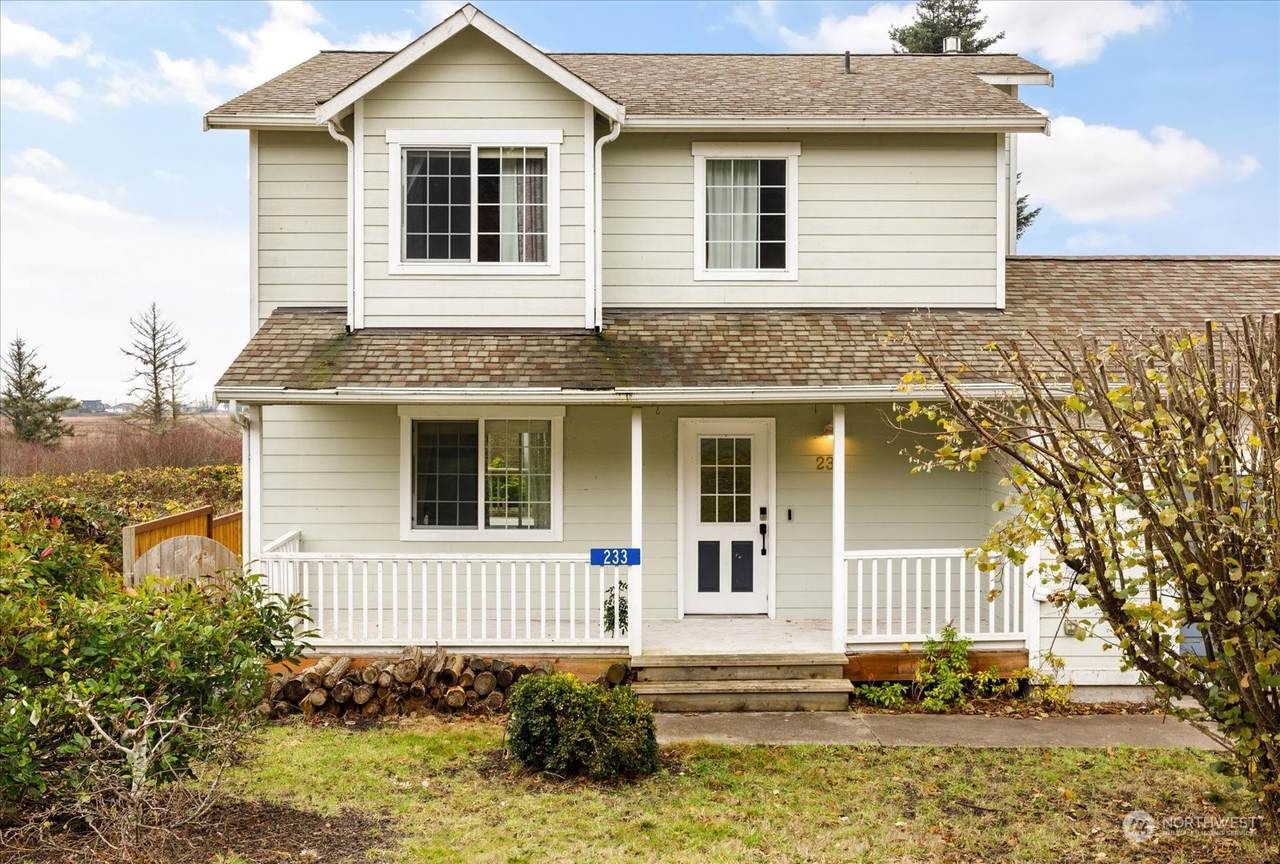 233 Calhoun Loop - Photo 1