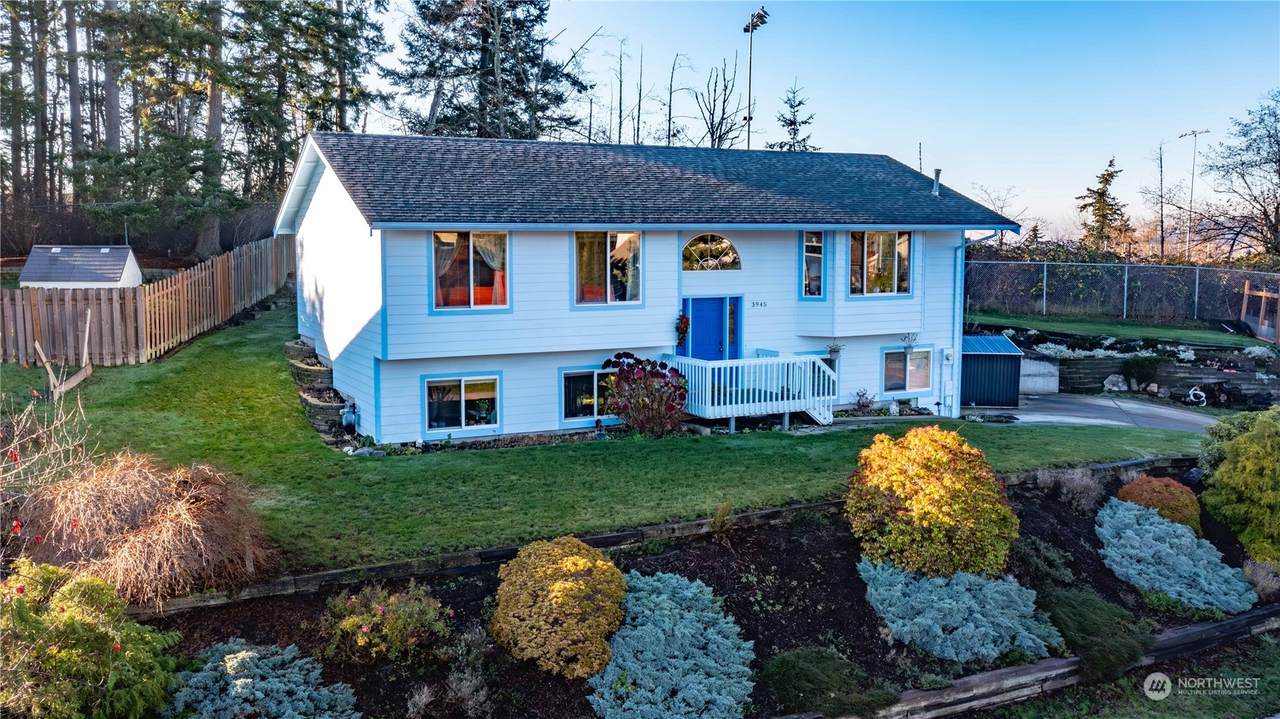3945 Magrath Road - Photo 1
