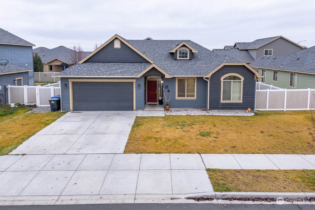 4719 Badger Street - Photo 1