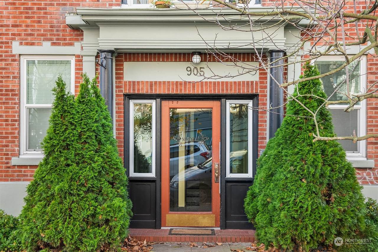 901 43rd Street - Photo 1