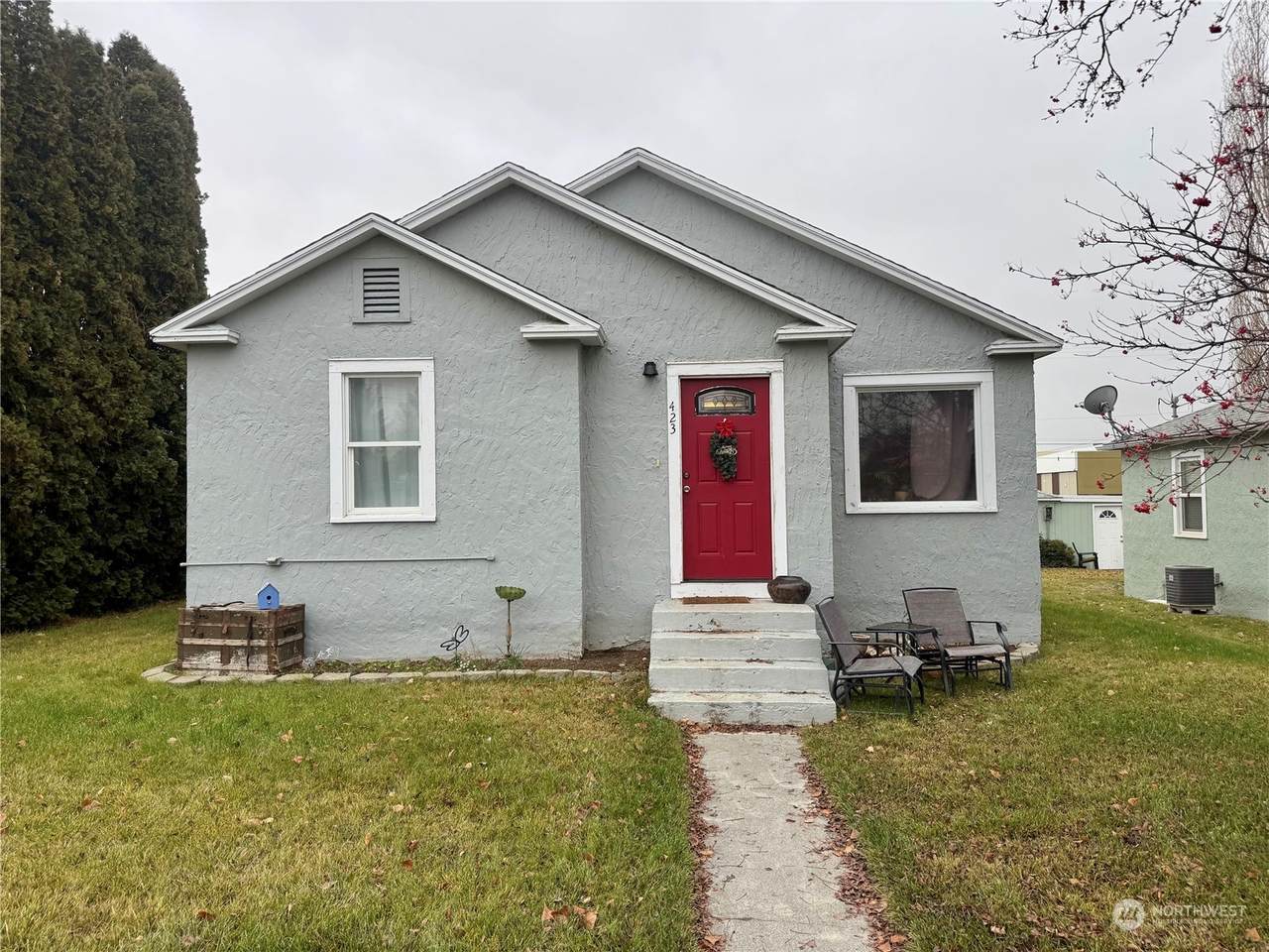 423 3rd Avenue - Photo 1