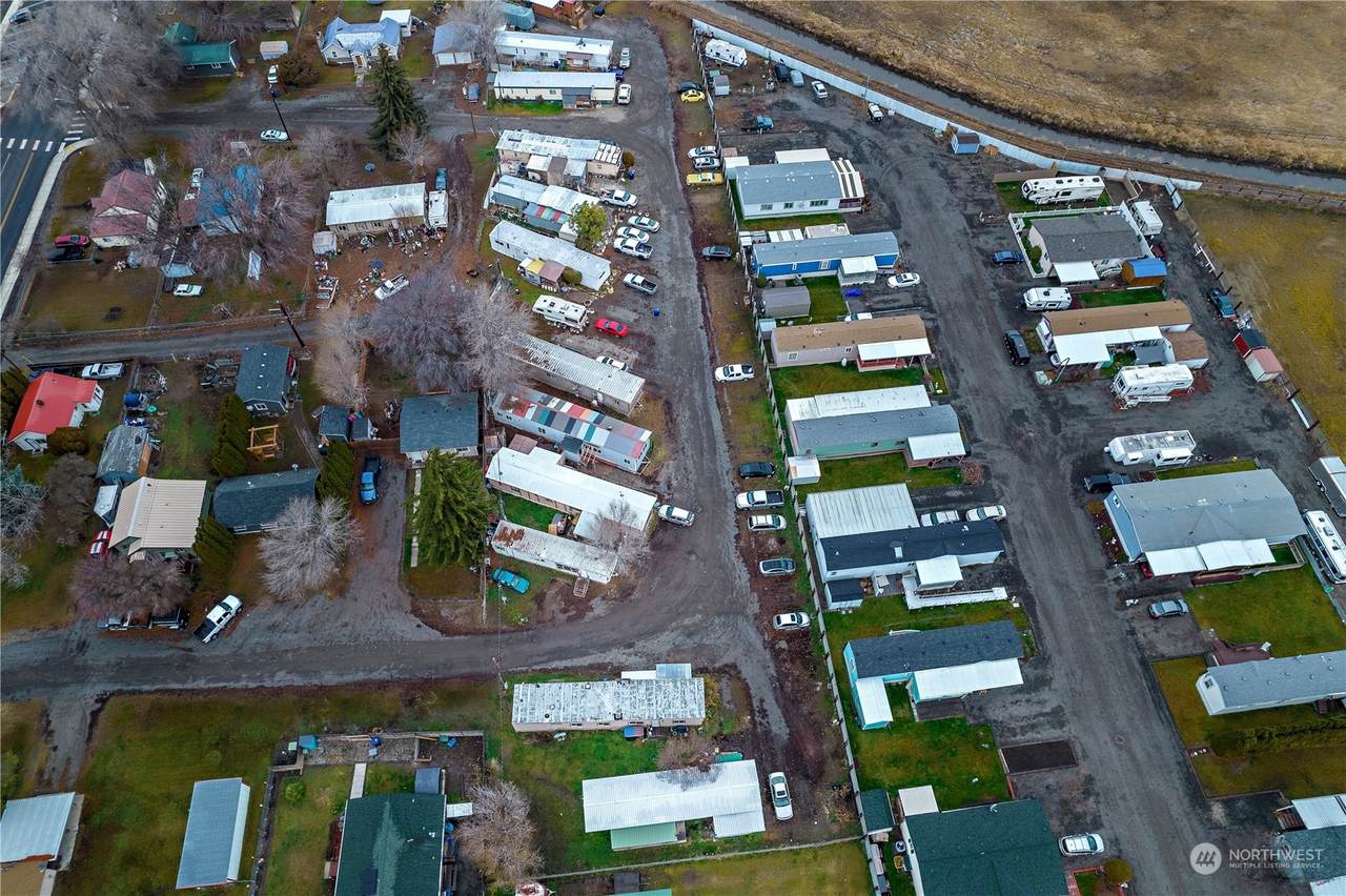 104 6th Avenue - Photo 1