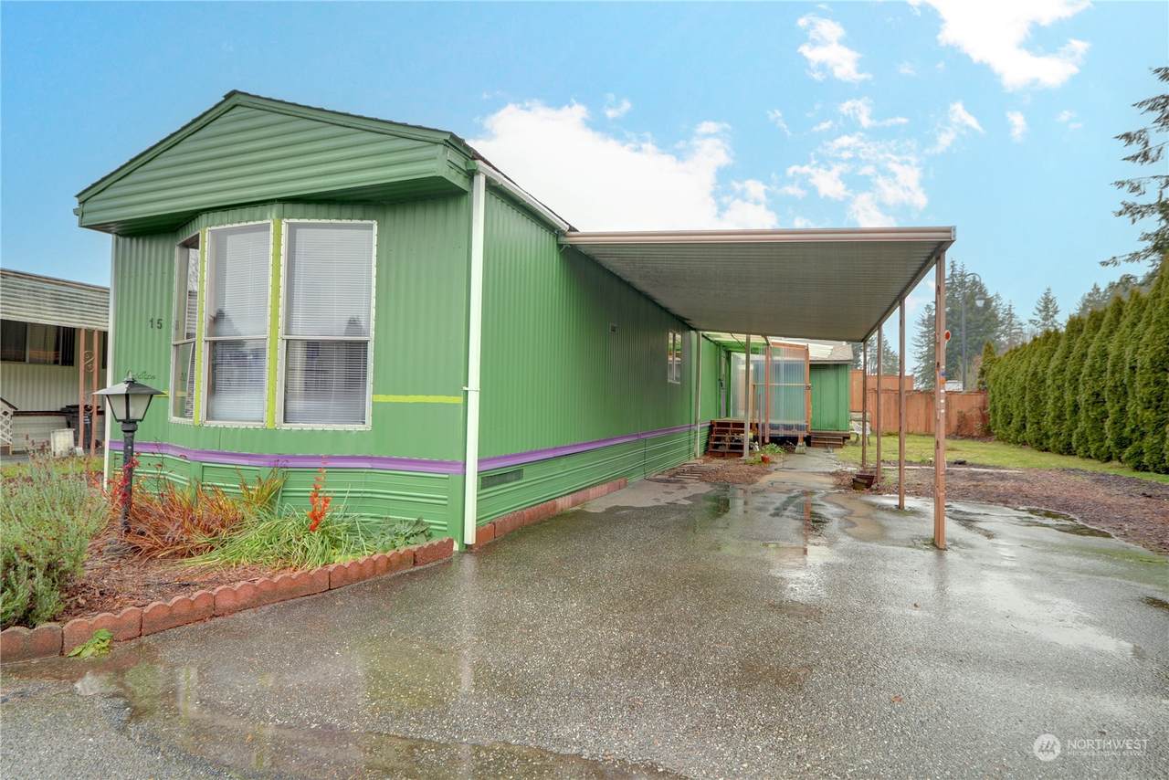 16600 25th Avenue - Photo 1