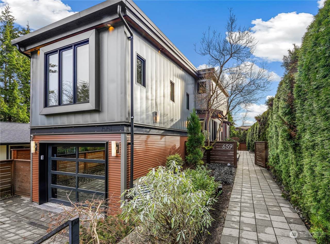 659 12th Avenue - Photo 1