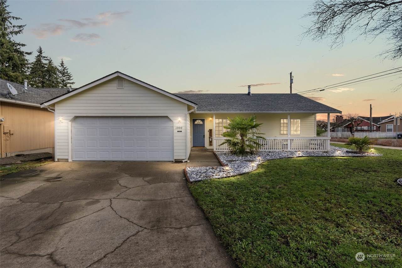 1000 Mckinley Ln N - Photo 1