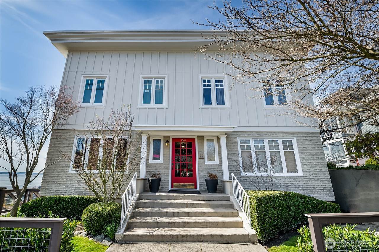 1511 11th Avenue - Photo 1
