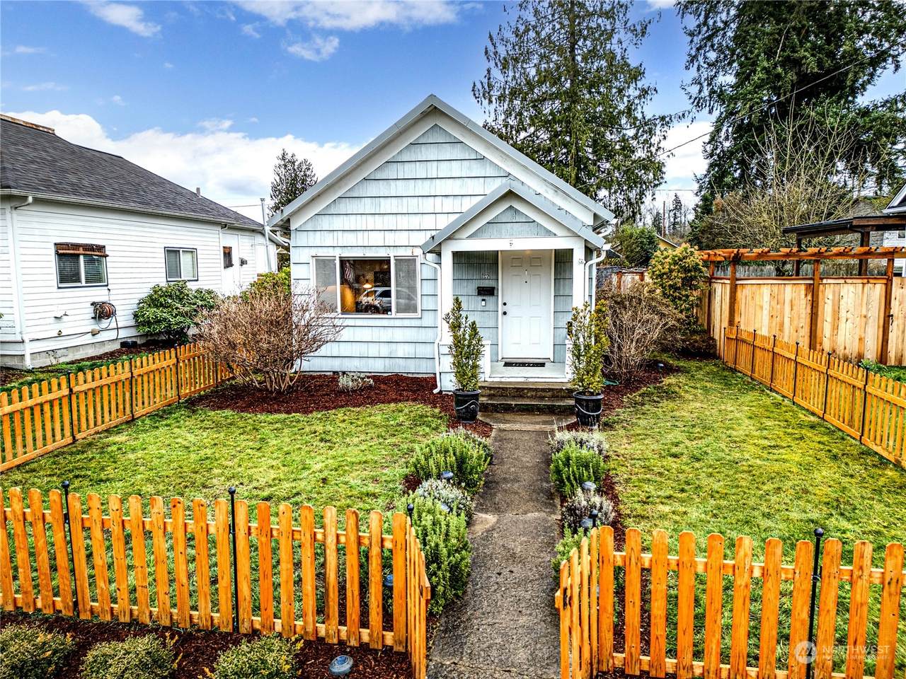 341 Sams Street - Photo 1