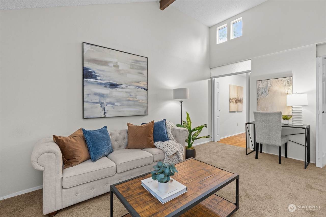 4300 Sunset Boulevard - Photo 1