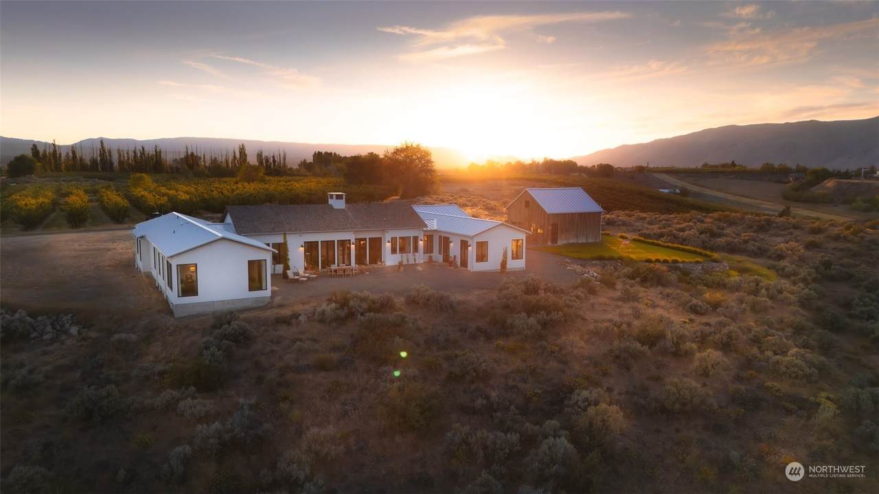 1559 Watson Road - Photo 1