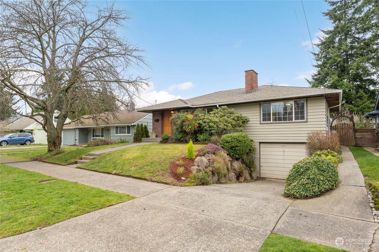 7532 28th Avenue - Photo 1