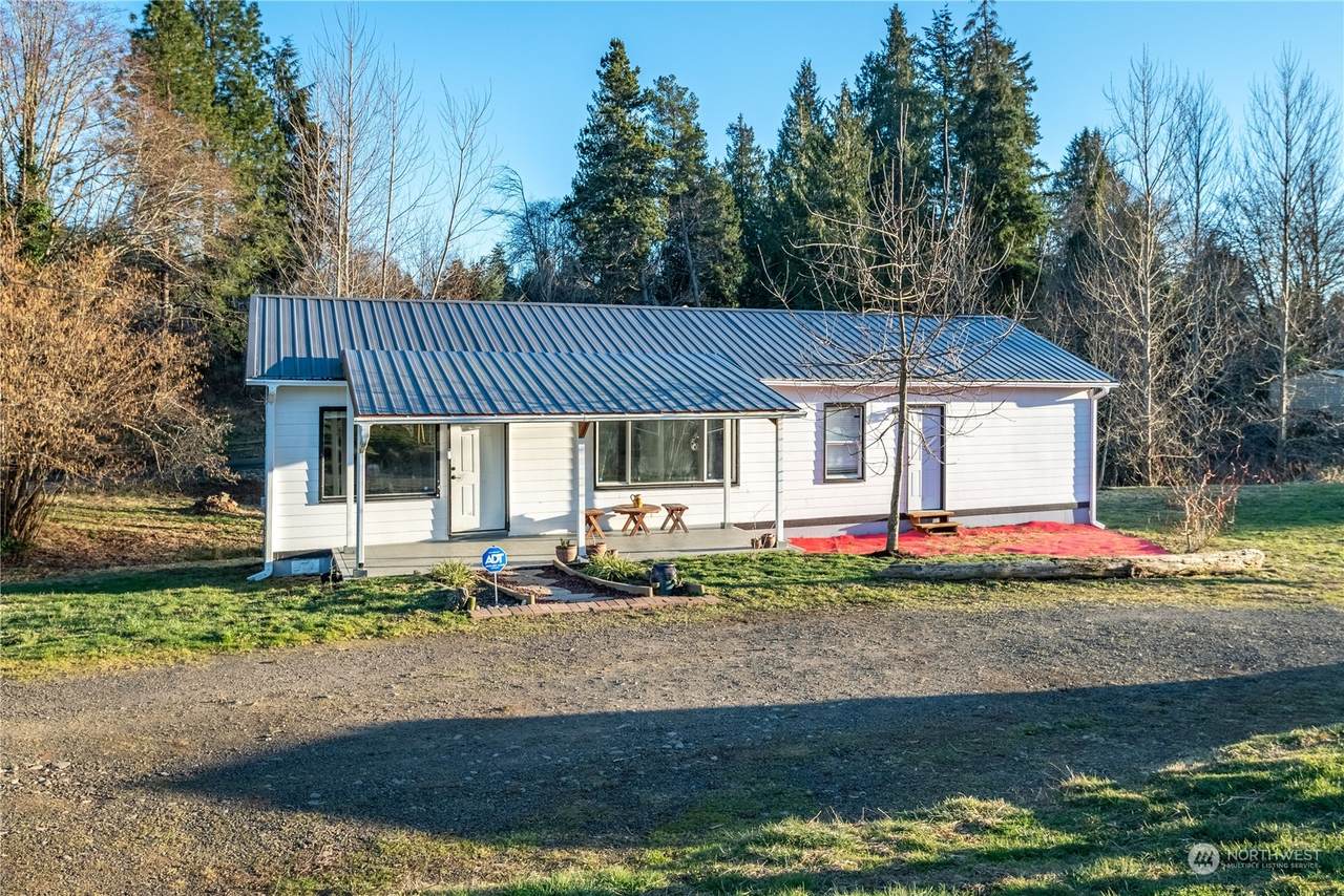 1502 Columbia Street - Photo 1