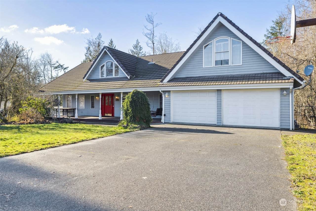 9009 Martin Avenue - Photo 1