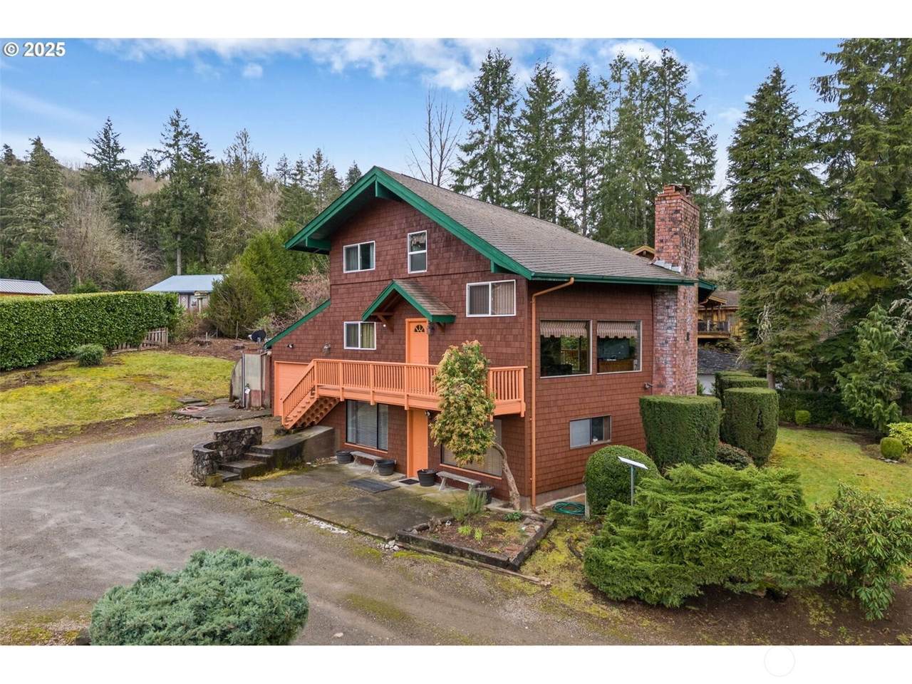 153 Lakeview Drive - Photo 1