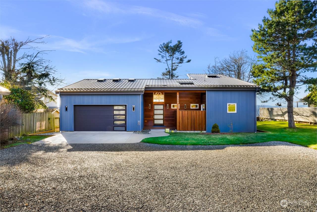 5553 Maple Way - Photo 1