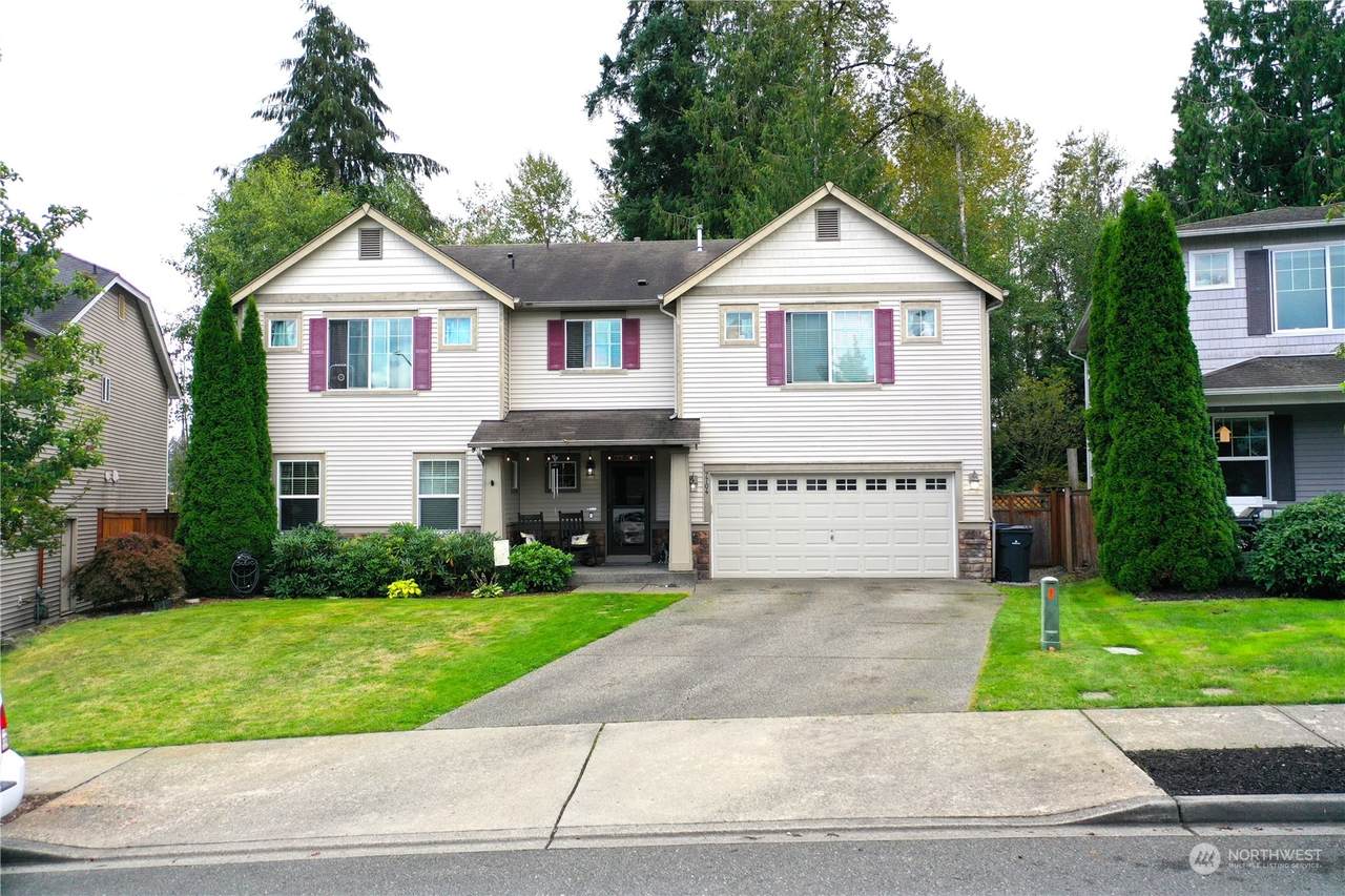 7704 86th Drive - Photo 1