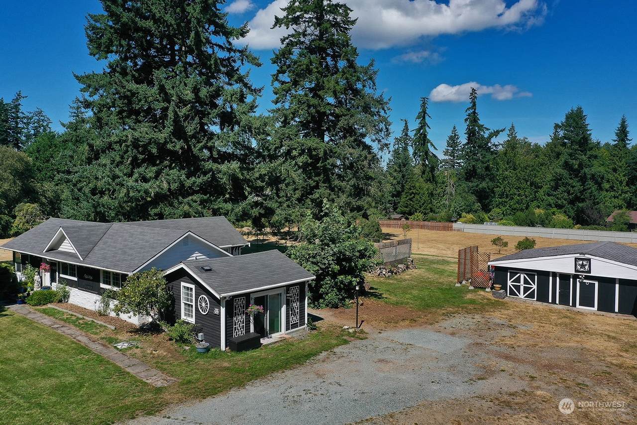 1637 Scenic Avenue - Photo 1