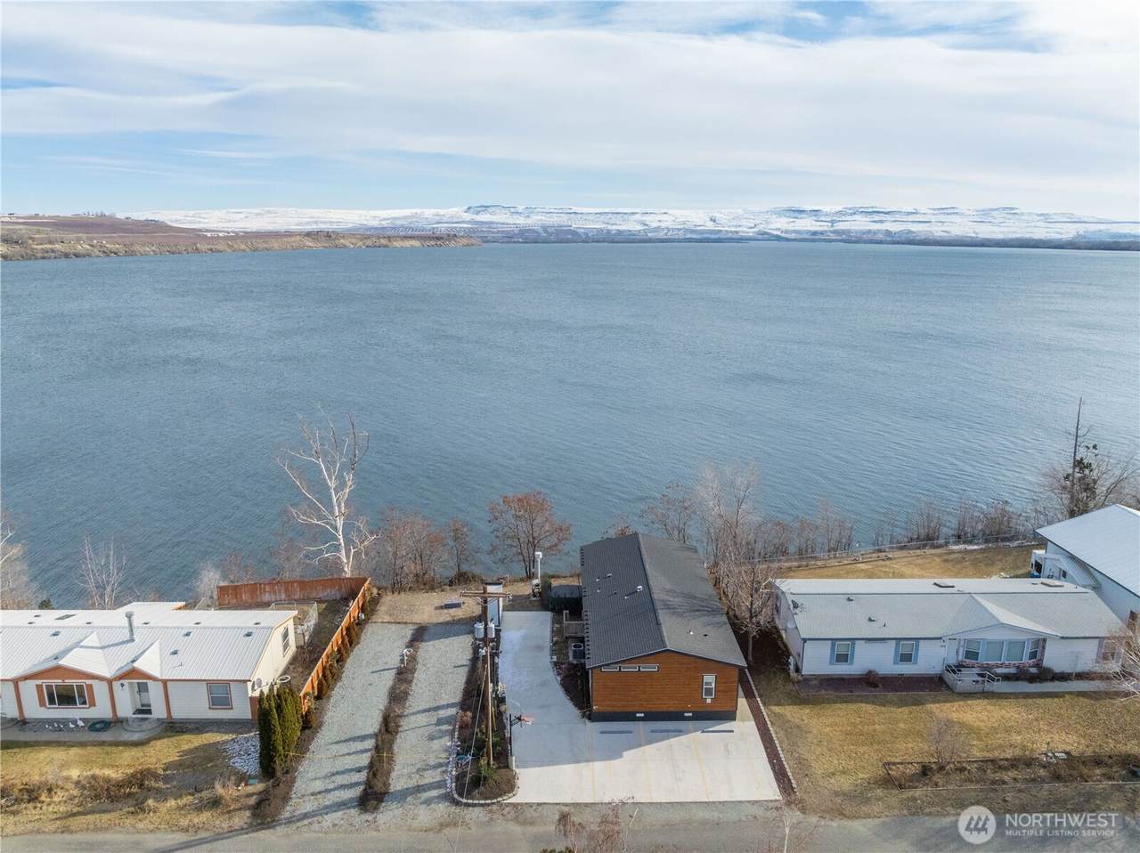 302 1st Street - Photo 1