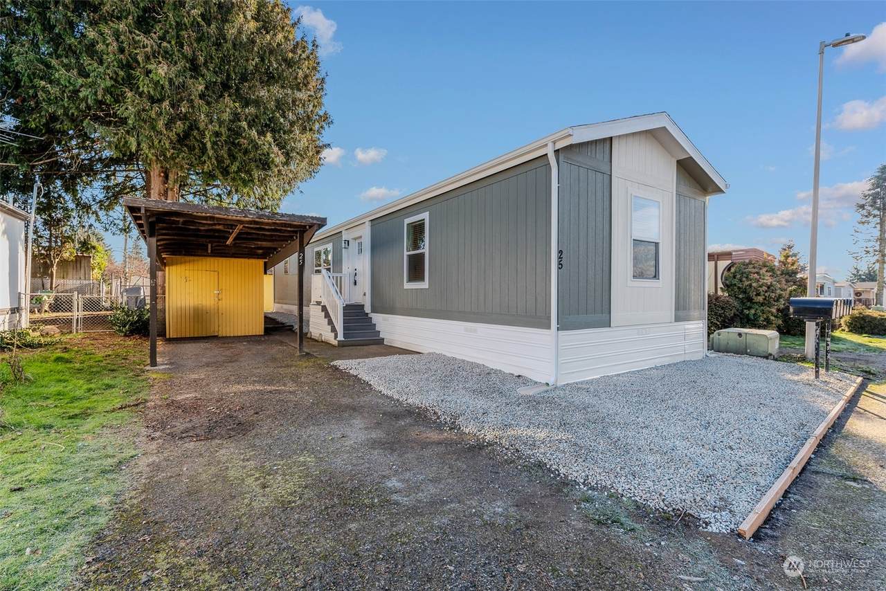 6811 124th Avenue - Photo 1