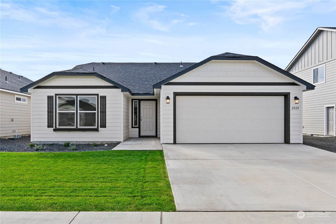 683 Ava St. - Photo 1