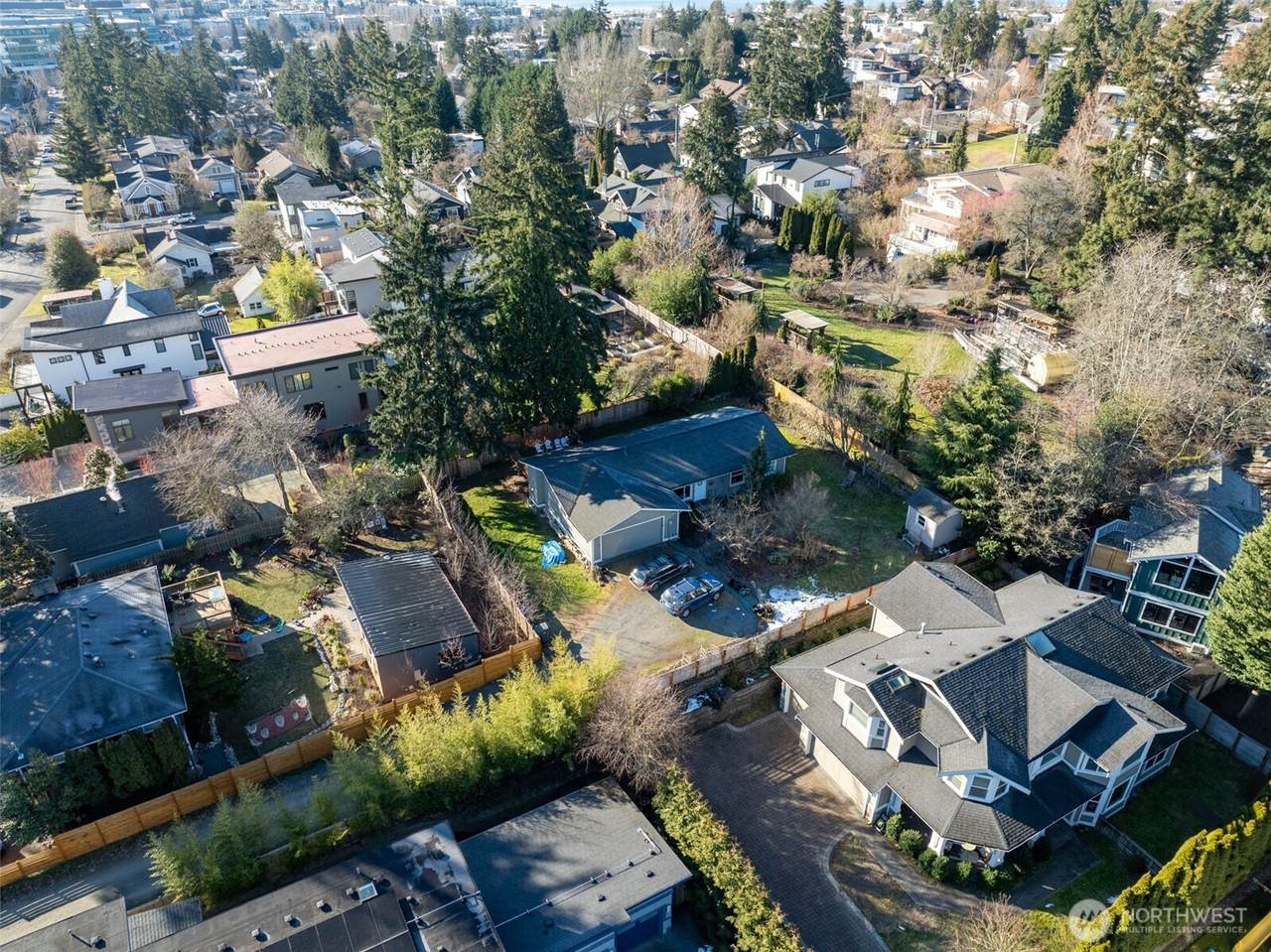 1043 5th Street - Photo 1