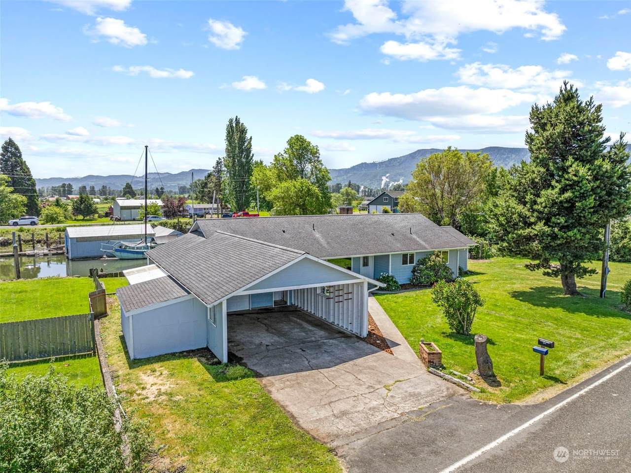 211 Welcome Slough Road - Photo 1