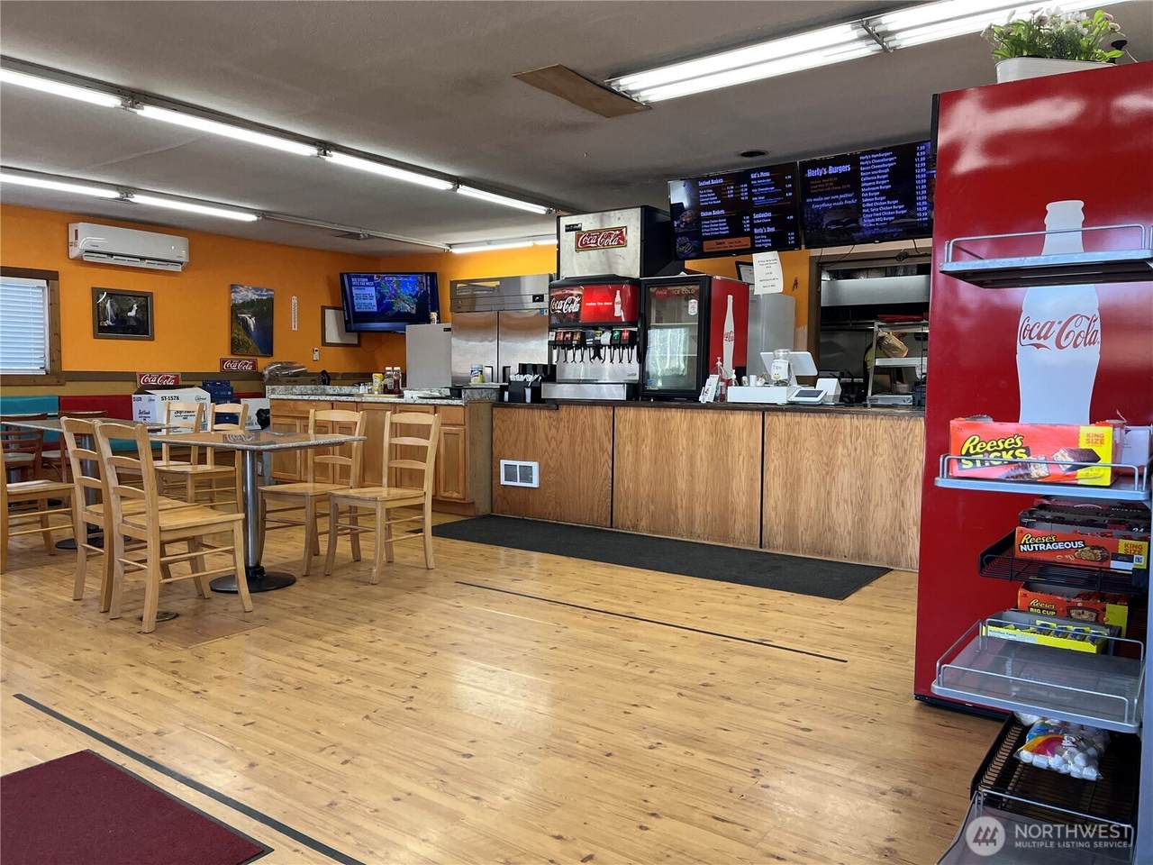 202 Undisclosed - Photo 1