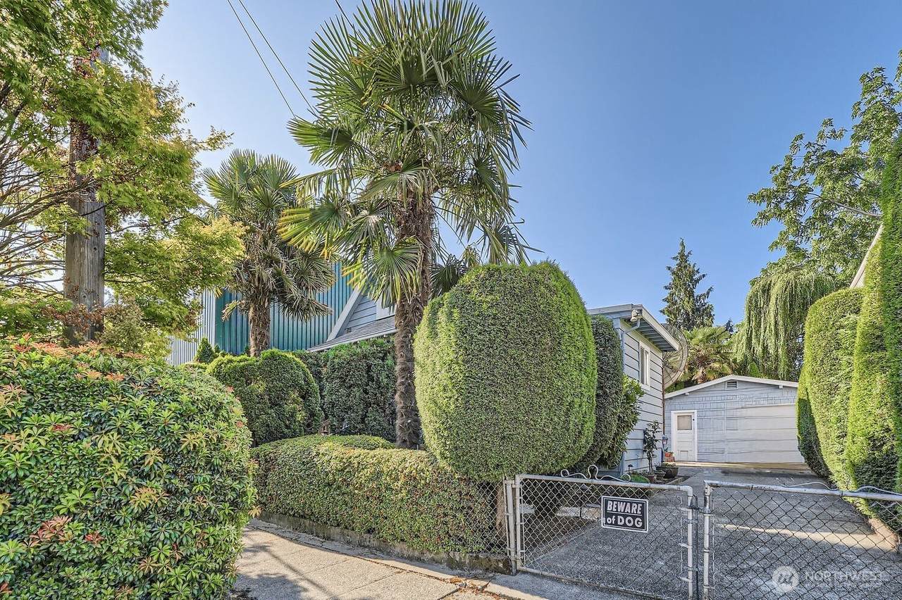 749 Elmgrove Street - Photo 1