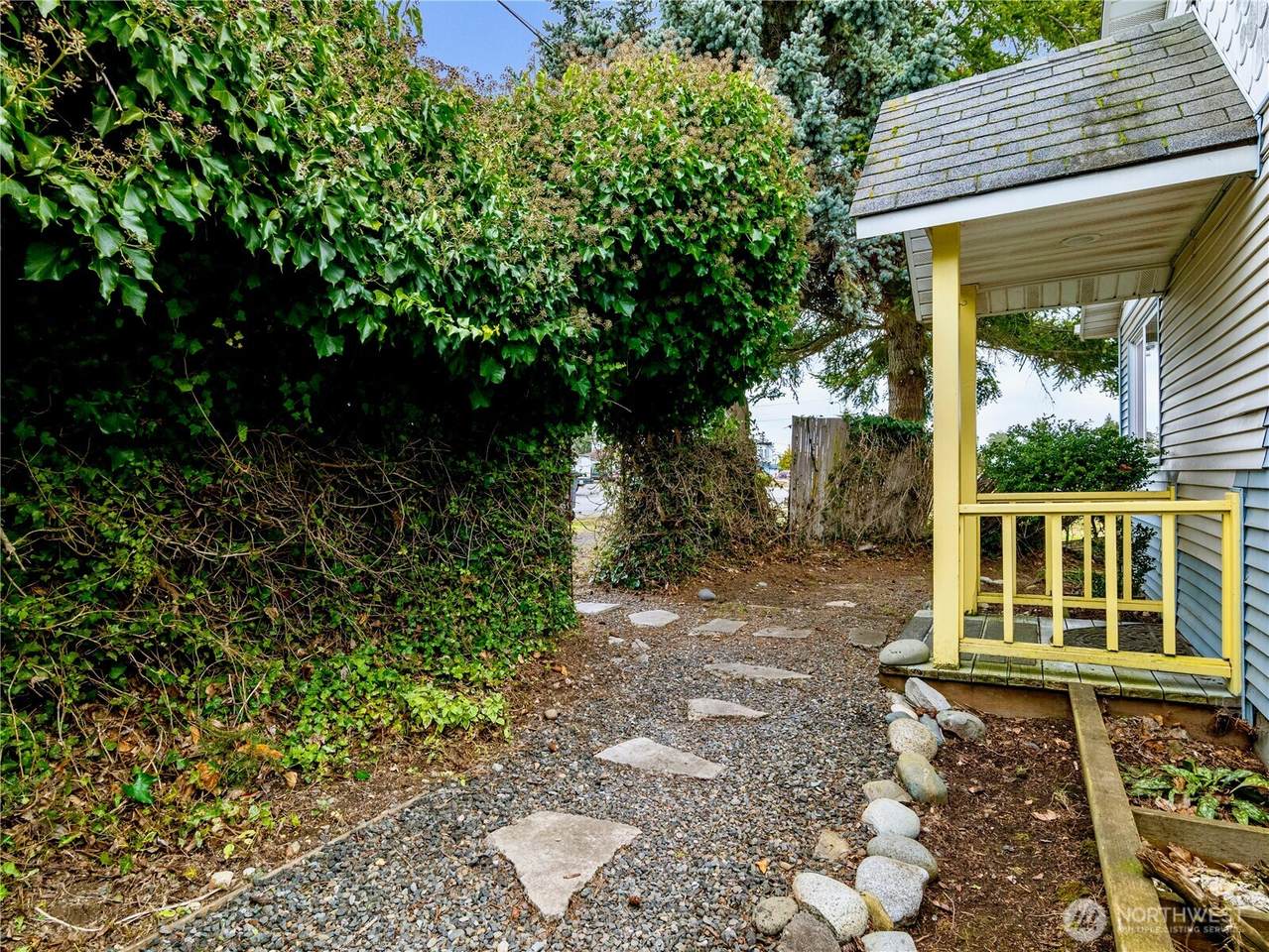 2125 4th Street - Photo 1
