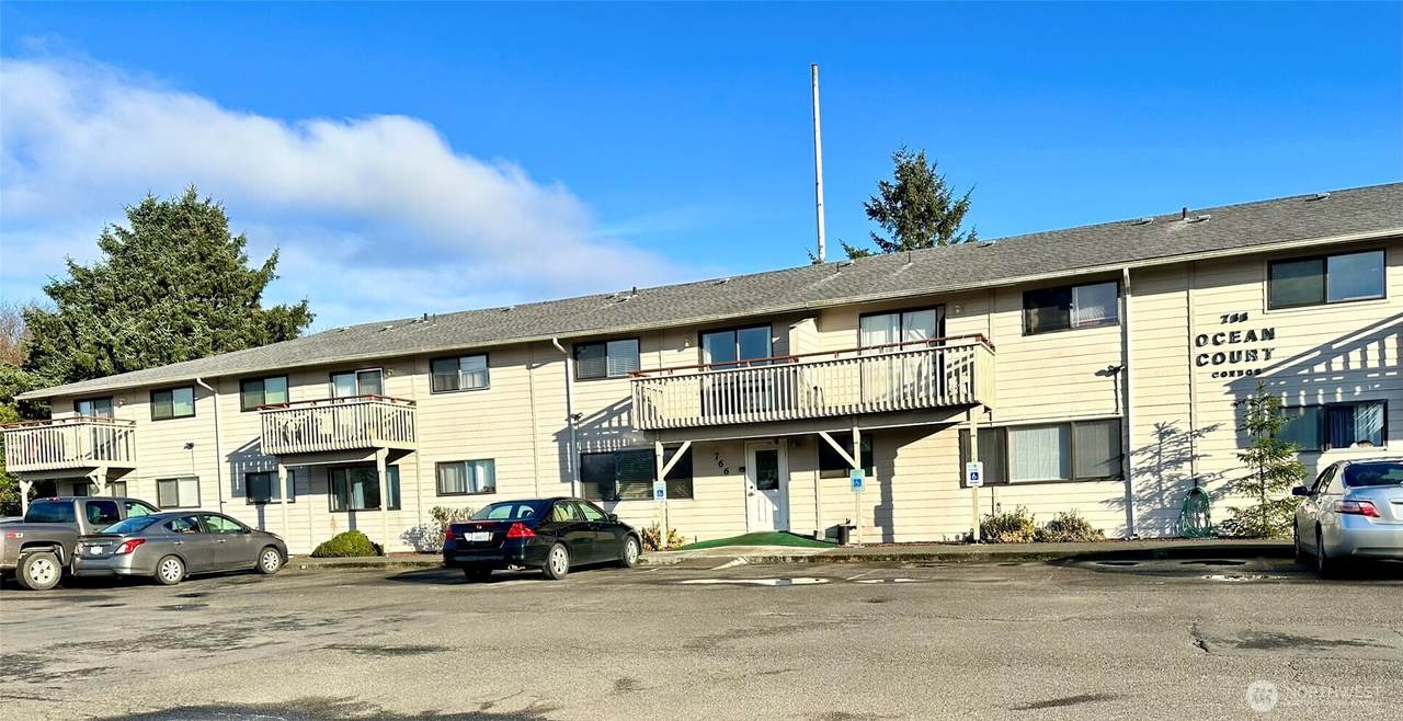 766 Ocean Court - Photo 1