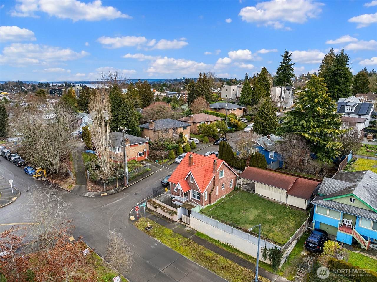 5202 35th Avenue - Photo 1
