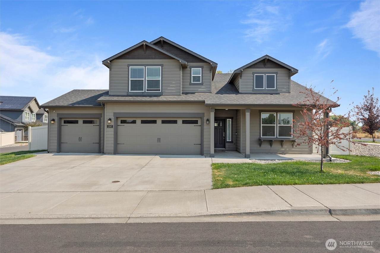 1397 Caprio Loop - Photo 1
