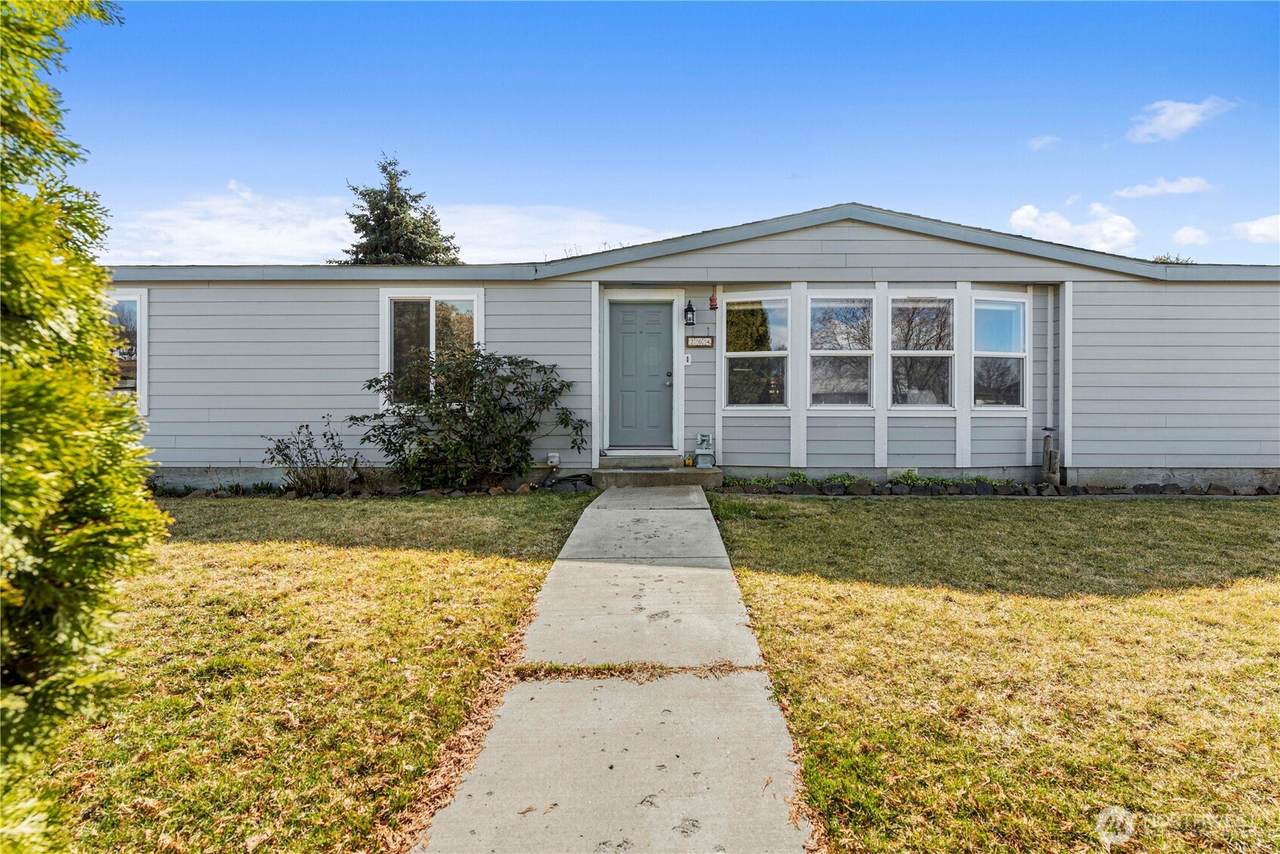 204 Wilshire Street - Photo 1