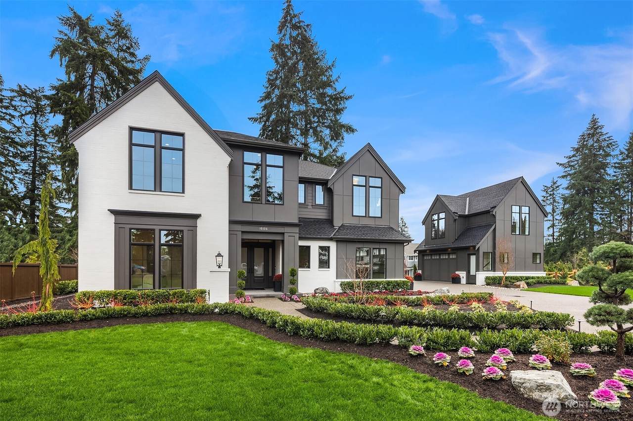 15403 154th Avenue - Photo 1