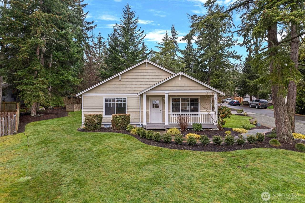 398 Nooksack Pl - Photo 1