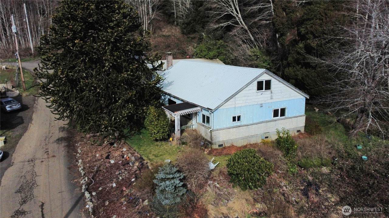 900 Rayonier Avenue - Photo 1