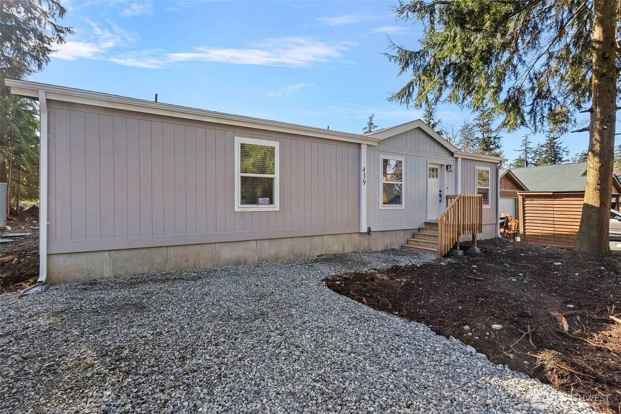 439 Sycamore Road - Photo 1