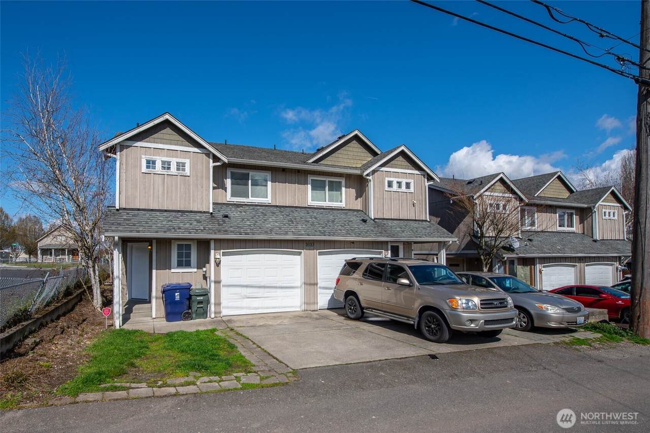 1608 1610 34th Street - Photo 1