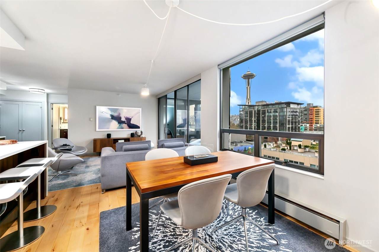 2621 2nd Avenue - Photo 1