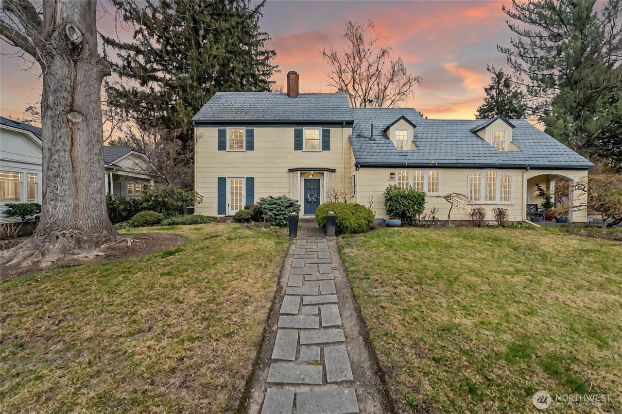 545 Boyer Avenue - Photo 1