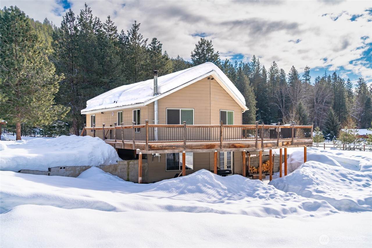 17353 Jenne Drive - Photo 1