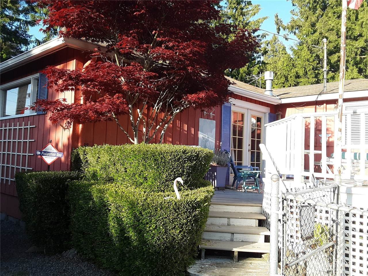 176 Maple Street - Photo 1