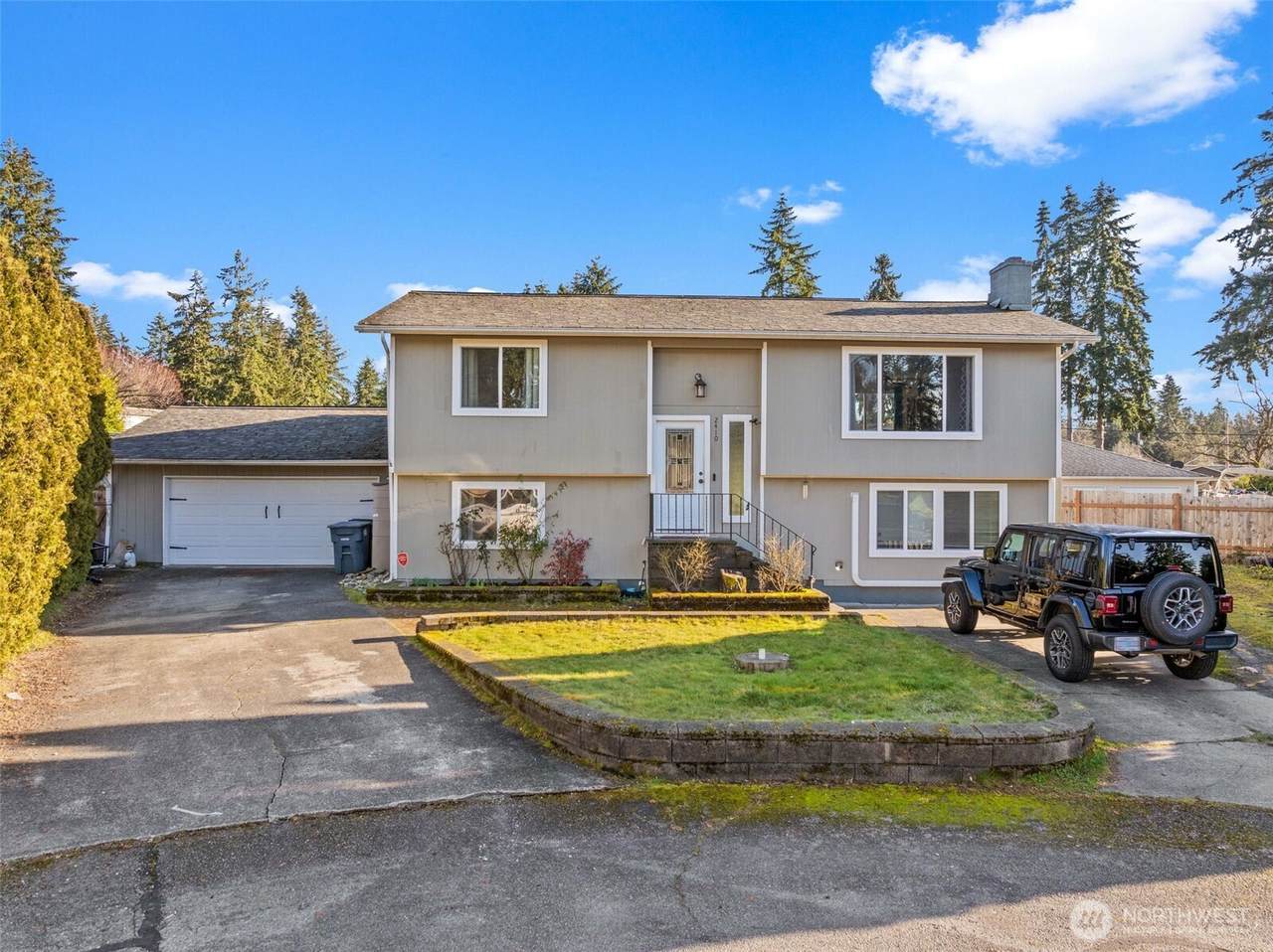 2410 Birch Avenue - Photo 1