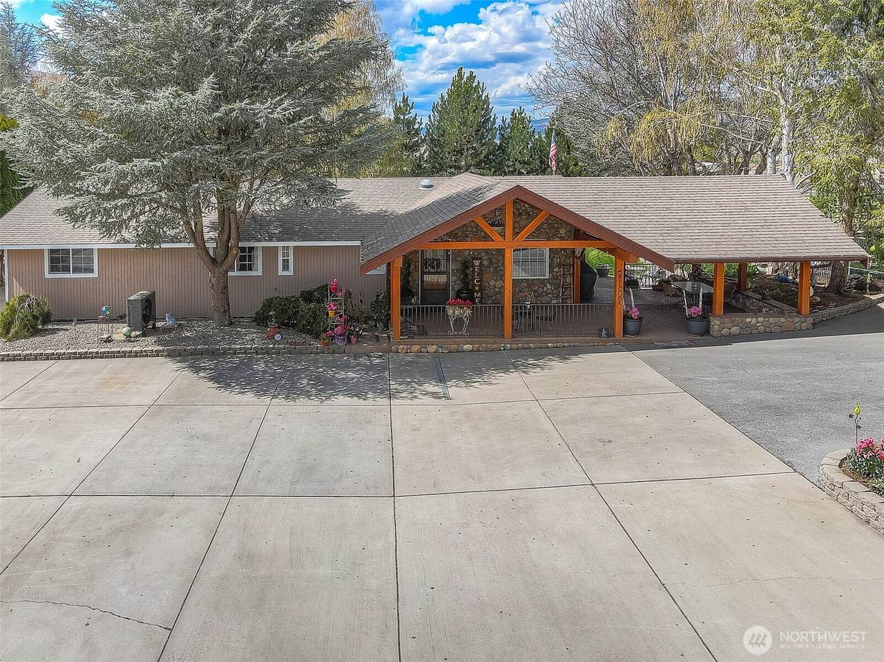1260 Burbank Creek Road - Photo 1