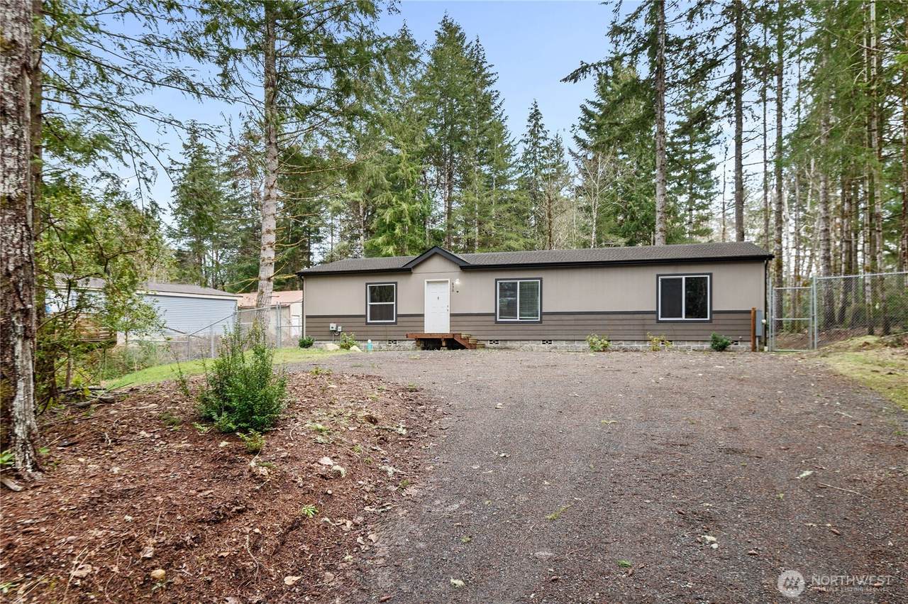 850 Trails End Drive - Photo 1