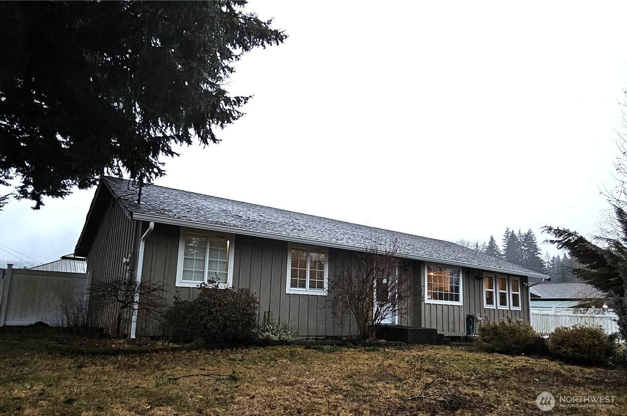 1185 Riddle Street - Photo 1