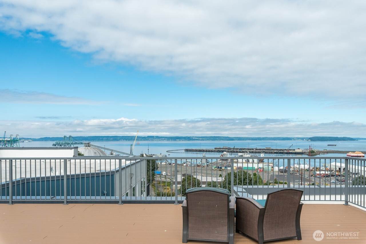 2824 Grand Avenue - Photo 1