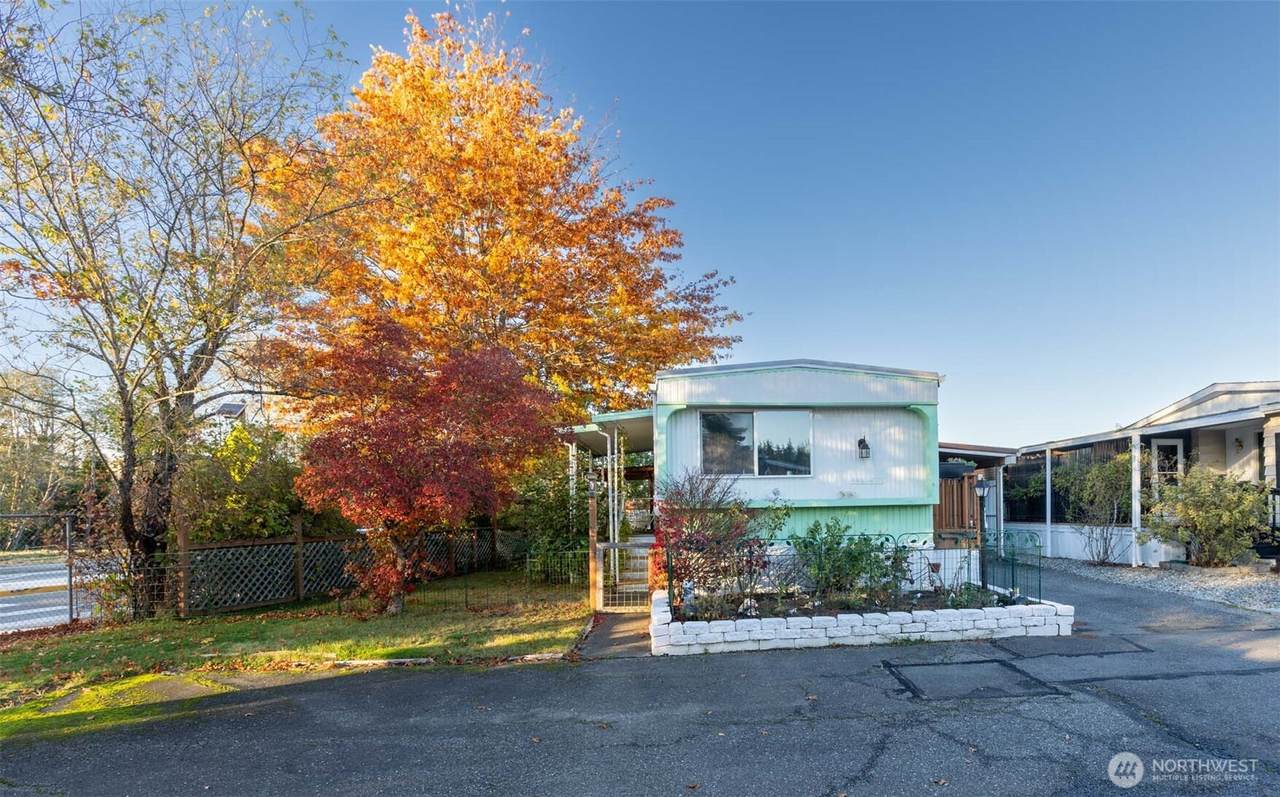 1200 Lincoln Street - Photo 1