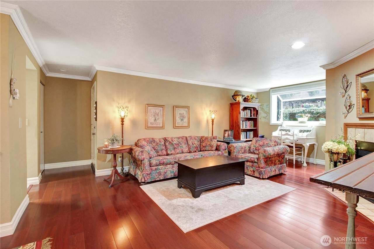 4106 Factoria Boulevard - Photo 1