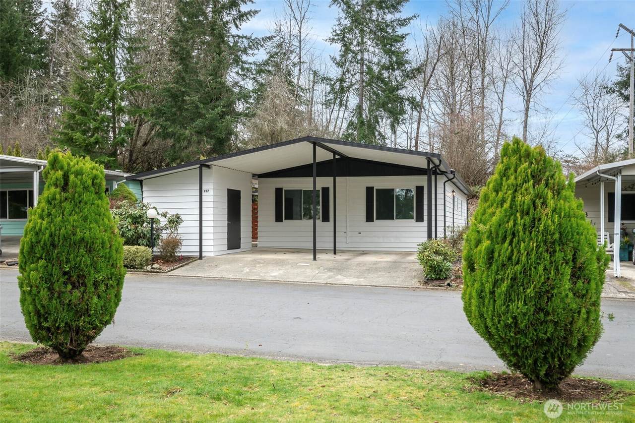 201 Union Avenue - Photo 1