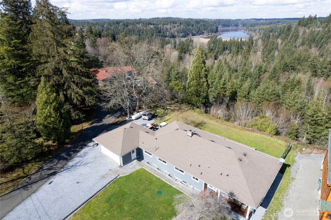 406 Ridge Road - Photo 1